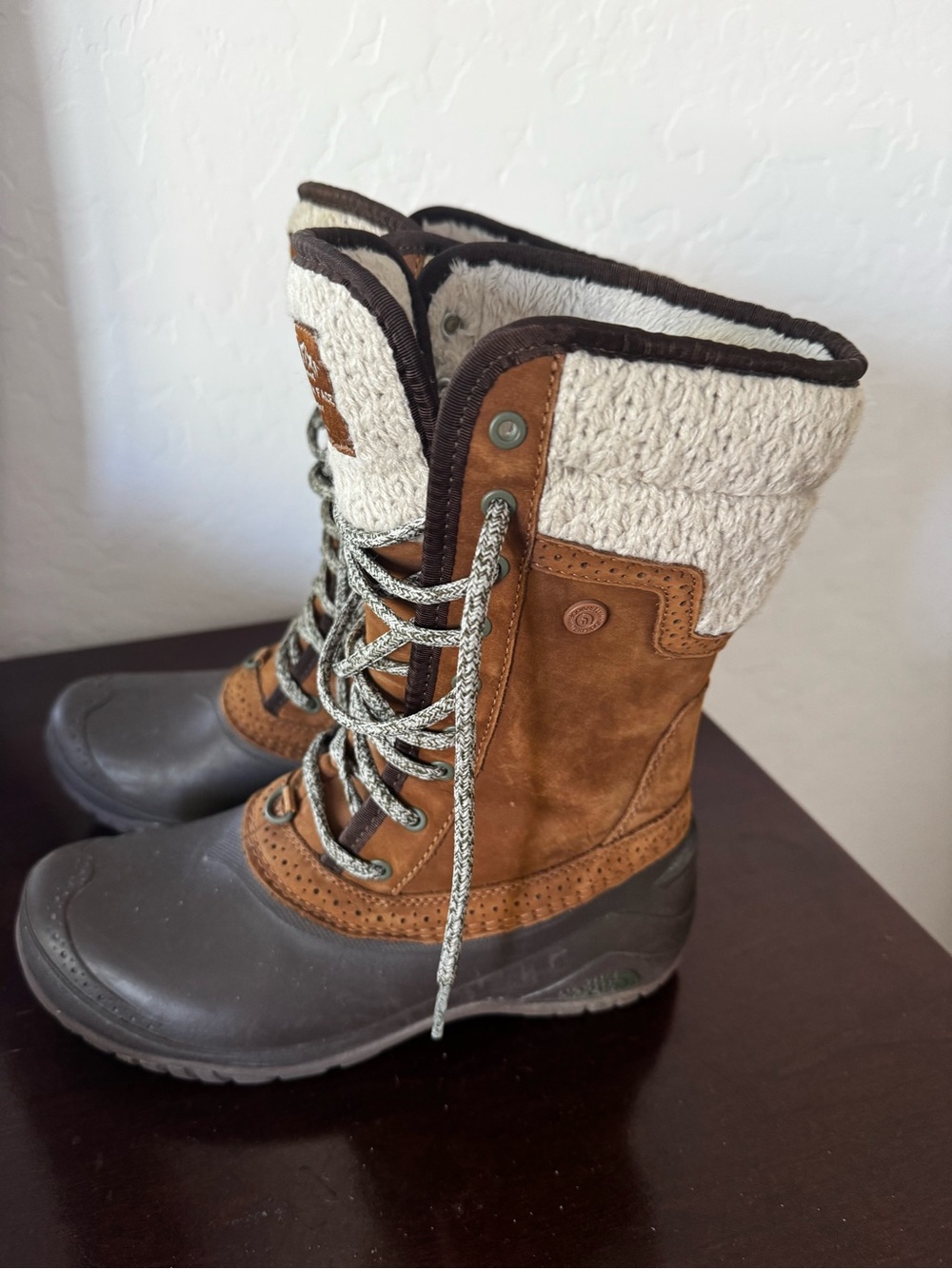 The North Face Women’s Brown and Gray Insulated Lace-Up Winter Boots - Picture 2 of 3
